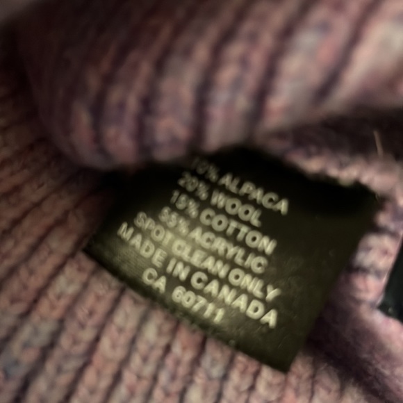 NORLA CANADA super soft alpaca blend Mermaid Pom hat beanie - Picture 3 of 5